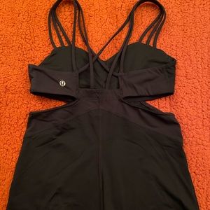 LULU LEMON BLACK WORKOUT TOP